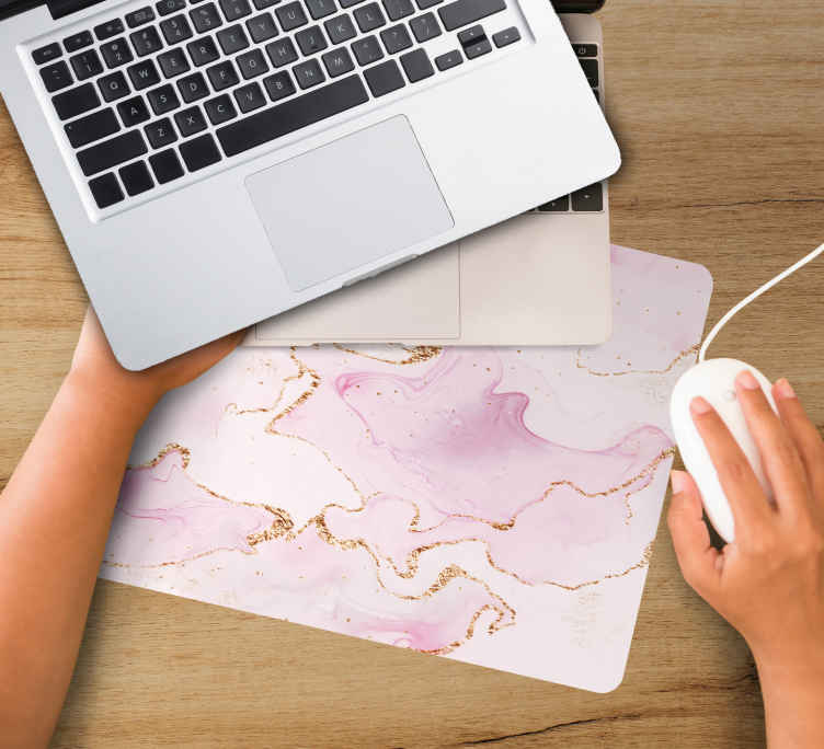 Counter flow fish mouse mat - TenStickers