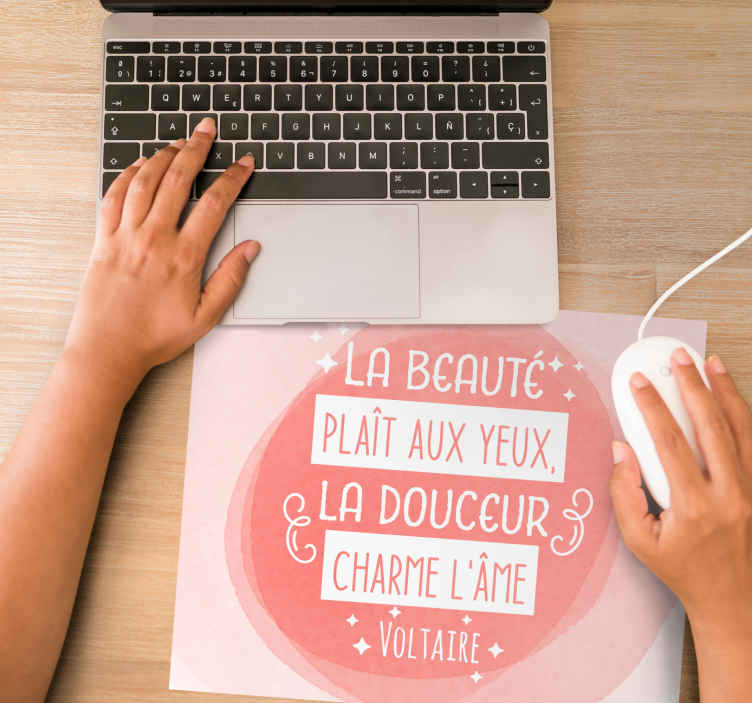 Tapis de souris citation voltaire dicton d'amour - TenStickers