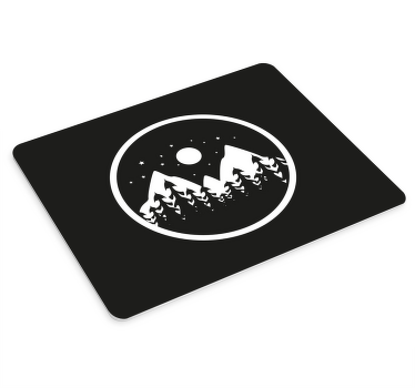 çam ağaçları ve çim mouse pad ile dağlar - TenStickers