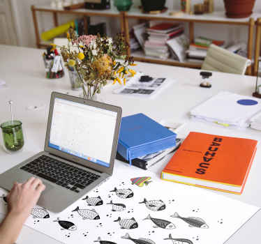 Podkładka pod mysz ryby pod prąd - TenStickers