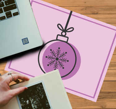 Elegante alfombrilla de ratón de navidad con adorno rosa - TenVinilo