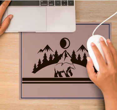 Oryginalna podkładka pod mysz Niedźwiedź z górami z tyłu - TenStickers