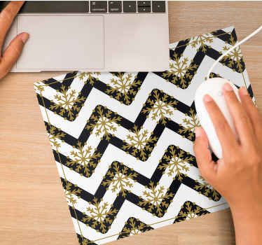 Gyldne snefnug på striber julemusemåtte - TenStickers