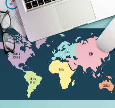 Tapetes de rato mapa mundo Continentes cores pastel - TenStickers
