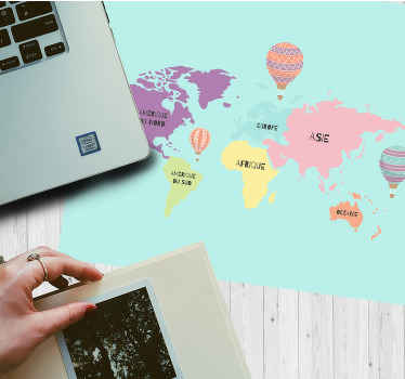 Tapis de souris carte du monde avec ballons à air - TenStickers