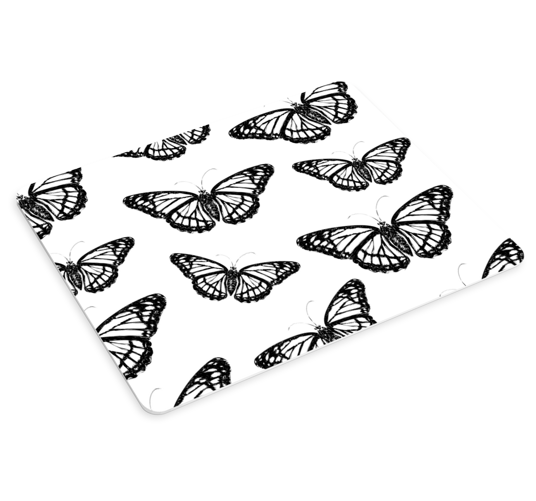 Svartvit fjäril original musmatta - Tenstickers
