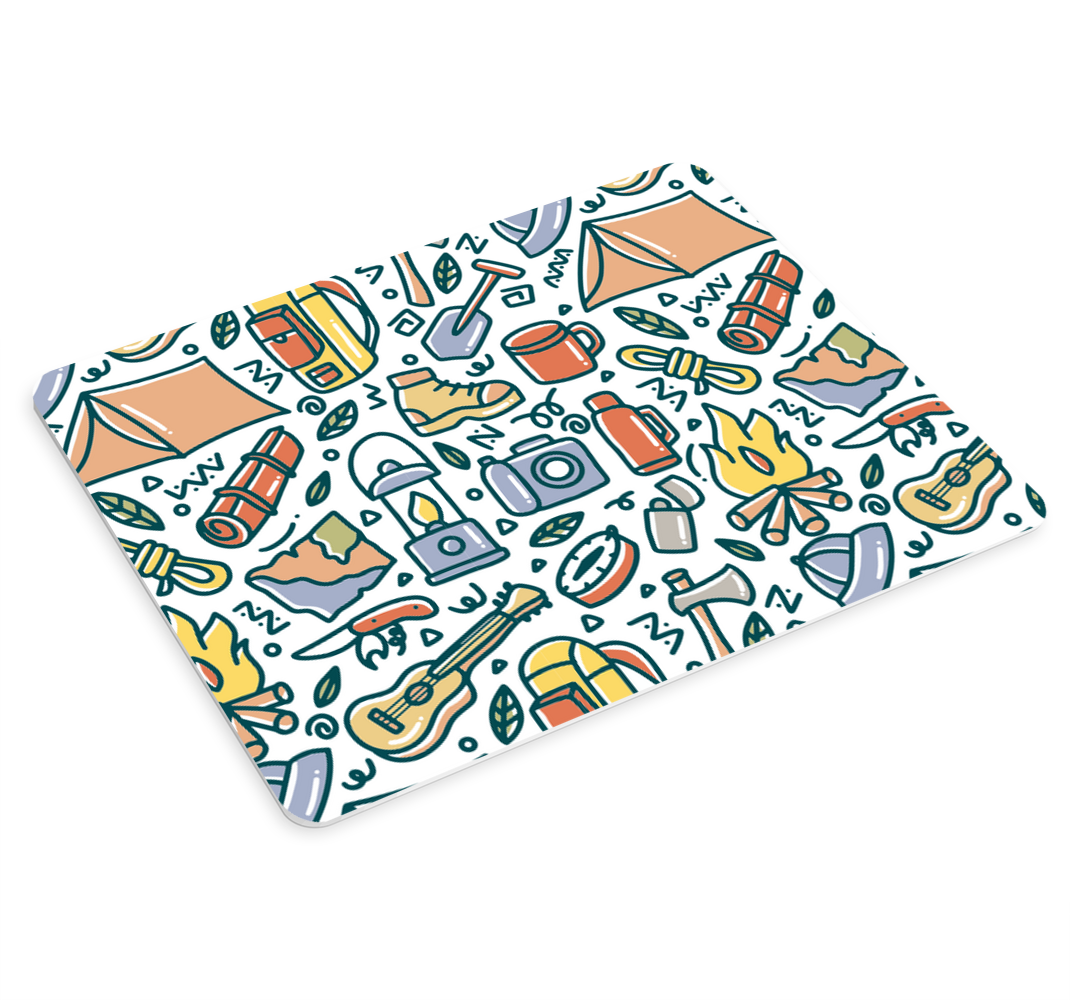 Mauspad Muster Handgezeichnete berge und campingartikel - TenStickers