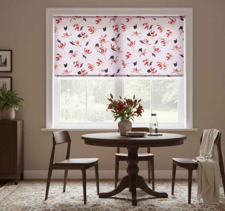 Persiana enrollable para comedor diseño floral lirio rojo - TenVinilo