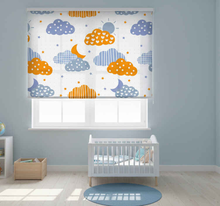 Persiana enrollable infantil nubes naranjas y azules - TenVinilo