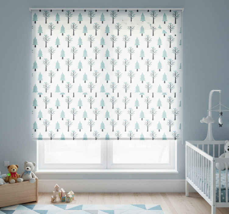 Store enrouleur chambre enfant motif arbre dans la neige - TenStickers