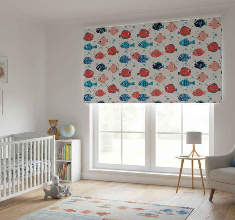 Children room roller blind with pink and blue fish - TenStickers