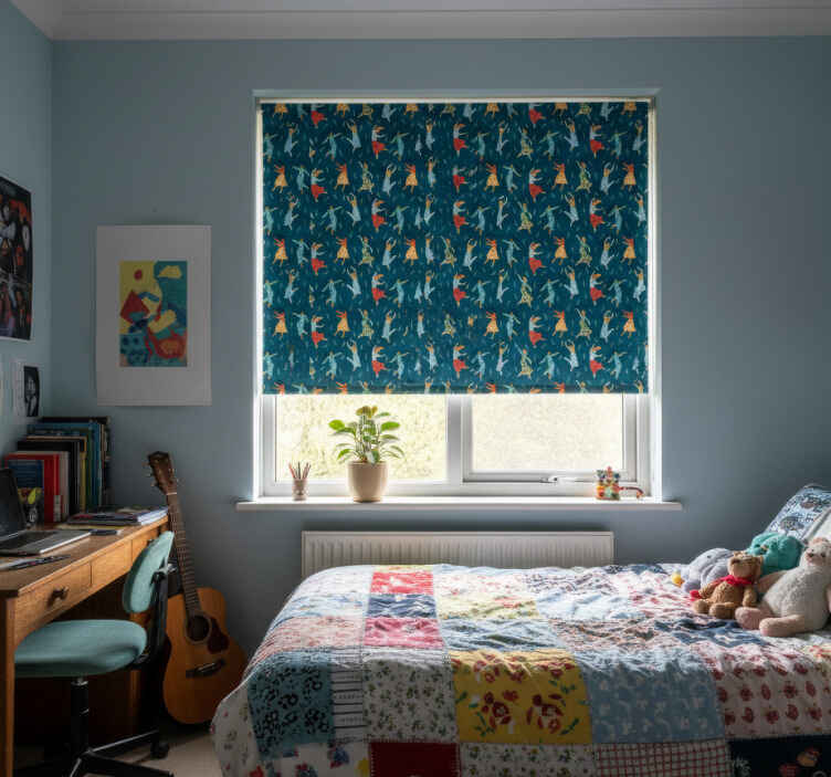 Teenage bedroom roller blind with dancing figures - TenStickers