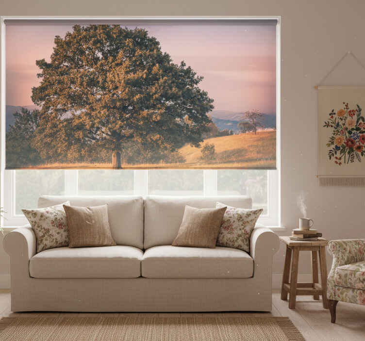 Persiana enrollable salón estilo cabaña de árbol - TenVinilo