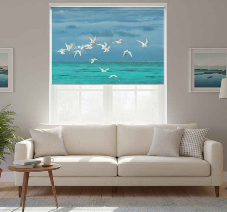 Living room roller blind birds in flight - TenStickers