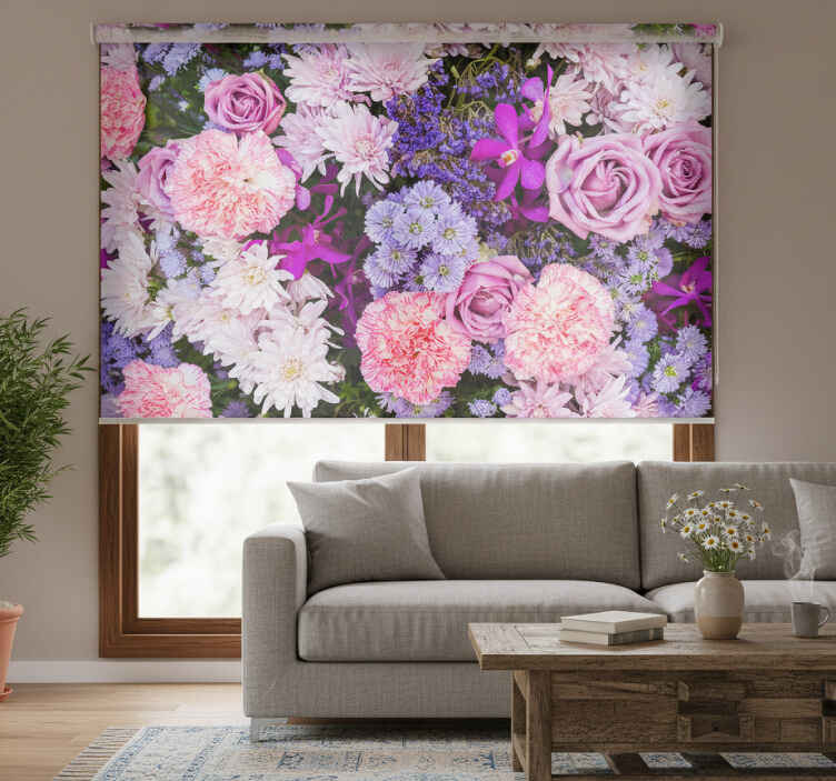 Living room blind with vibrant floral design - TenStickers
