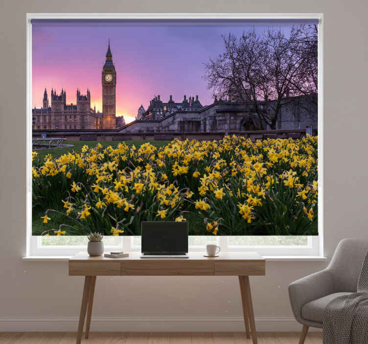 Blind bedroom with sunlight from big ben - TenStickers