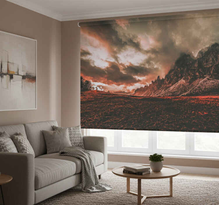 Rullgardin vardagsrum berg och färgglad himmel - Tenstickers