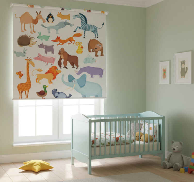 Rollo fenster kinderzimmer mit wilden tierstickern - TenStickers