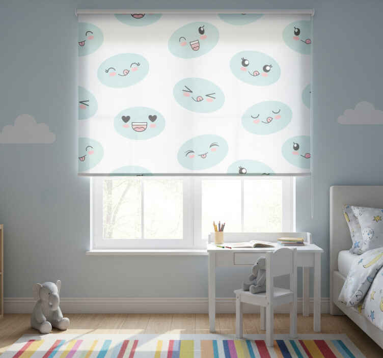 Rollo fenster kinderzimmer mit süßen anime-gesichtern - TenStickers