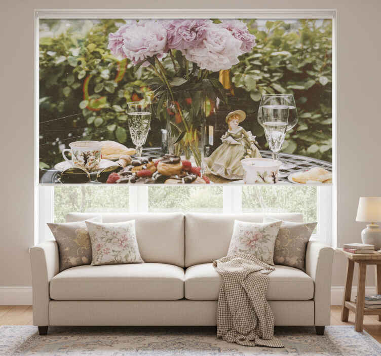 Estor enrollable salón mesa romántica cottagecore - TenVinilo