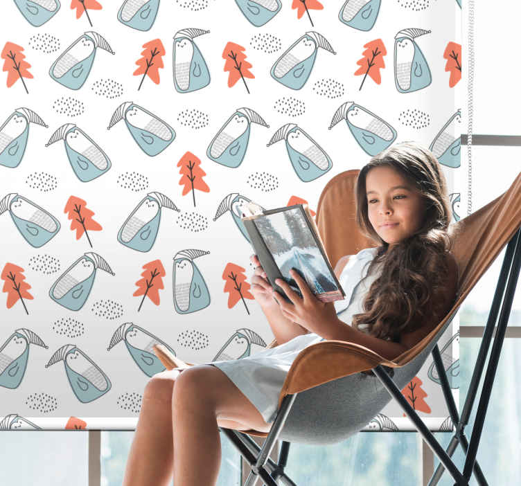 Pinguins with hats skandinavian roller blind - TenStickers