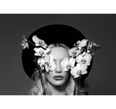 Rolgordijn woonkamer vrouw met bloemenhoed - TenStickers