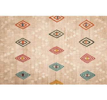 Beige roller blind with eye-catching design - TenStickers