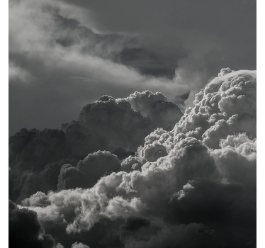 Living room roller blind black and white clouds - TenStickers