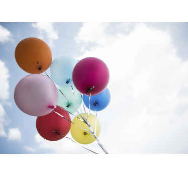 Toile fenêtre chambre enfant ballons colorés et ciel - TenStickers