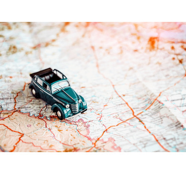 Cortina roller mapamundi coche vintage sobre mapa - TenVinilo