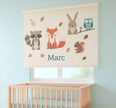 Store enrouleur chambre enfant animaux de la forêt avec nom - TenStickers