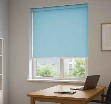 Rollo fenster home office in babyblau - TenStickers
