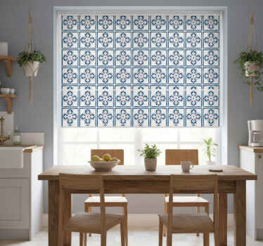 Blinds in a kitchen with blue and red portuguese tiles - TenStickers