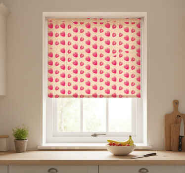 Cortina roller cocina patrón de fresas sobre beige - TenVinilo