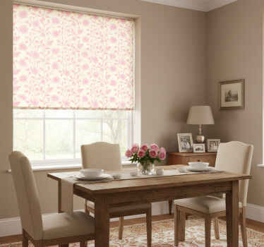 Rullegardin spisestue med vintage små roser på rosa bakgrunn - Tenstickers