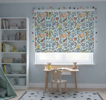 Estore de rolo infantil montanhas e itens de camping - TenStickers