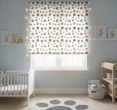 Store enrouleur pour chambre enfant motif pattes d'animaux - TenStickers