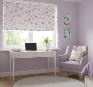 Cortina roller juvenil patrón de mariposas moradas - TenVinilo