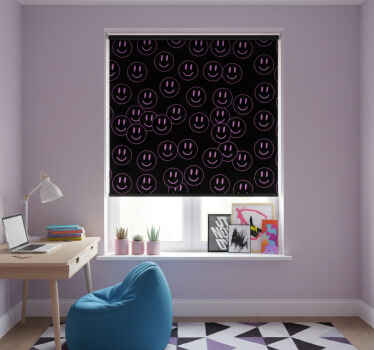 Rollo fenster jugendzimmer mit weißen und lila smileys - TenStickers