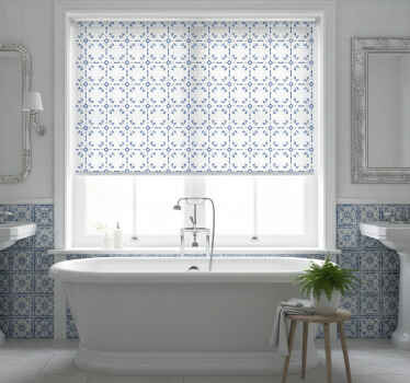 Bathroom roller blind for a classic bathroom - TenStickers
