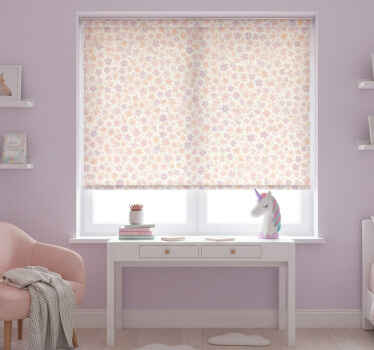 Cortina roller rosa flores pequeñas en tonos pastel - TenVinilo