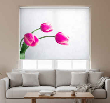 White roller blind with three tulips on white background - TenStickers