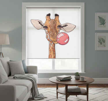 Living room blind giraffe chewing gum - TenStickers
