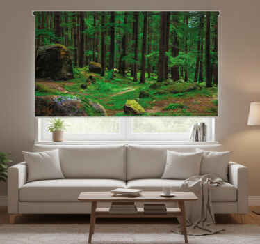 Cortina roller living comedor bosque verde con árboles - TenVinilo