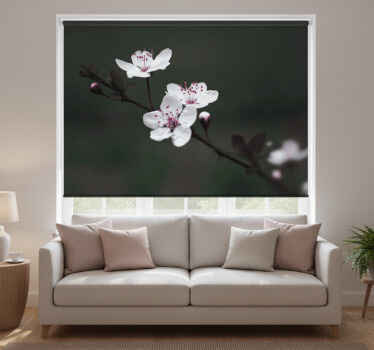 Cortina roller living comedor flor de cerezo elegante - TenVinilo