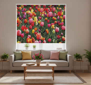 Cortina roller living comedor múltiples tulipanes en campo - TenVinilo