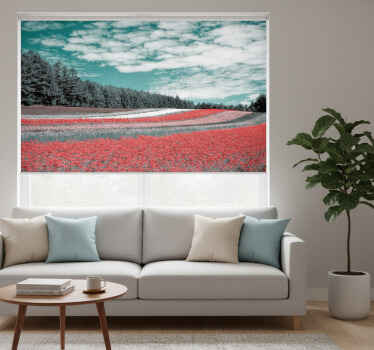 Cortina roller living comedor campo de flores variadas - TenVinilo