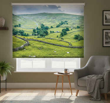 Living room blind inspired by the english countryside - TenStickers