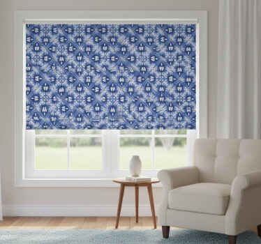 Niebieska roleta w ornamentyczny wzór - TenStickers