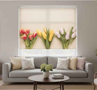 Rolgordijn woonkamer drie verschillende kleuren bloemen - TenStickers